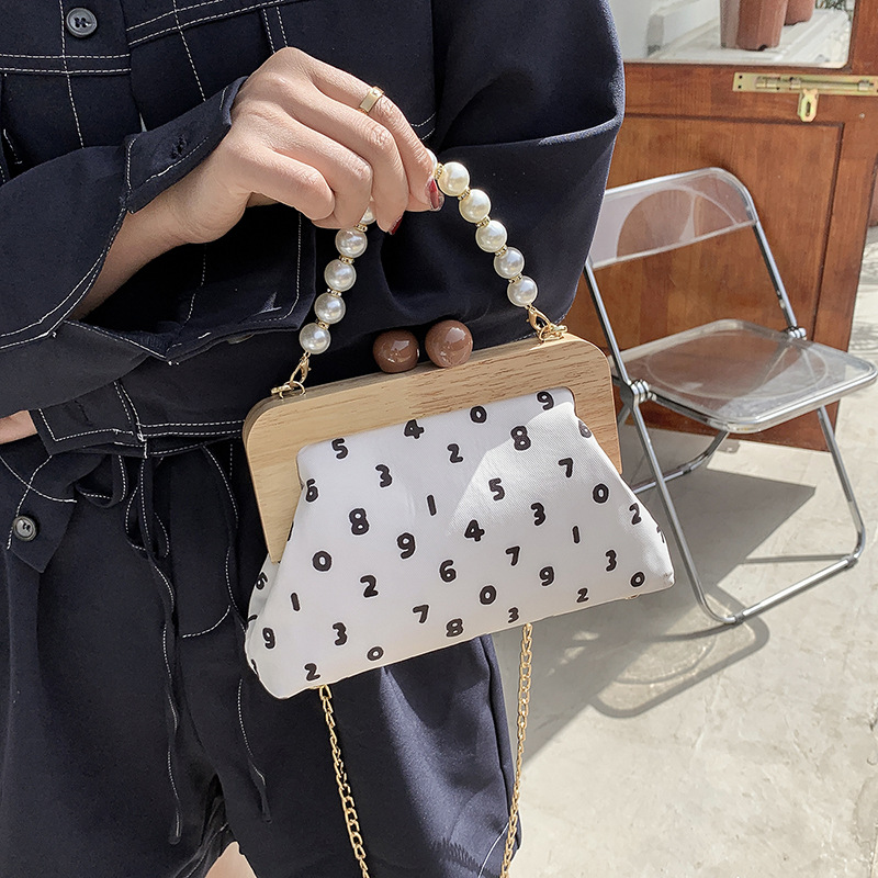 Pearl Portable Clip Buckle Shoulder Bag Female 2021 Korean Fashion Cute Western Style Chain Messenger Shell Bag