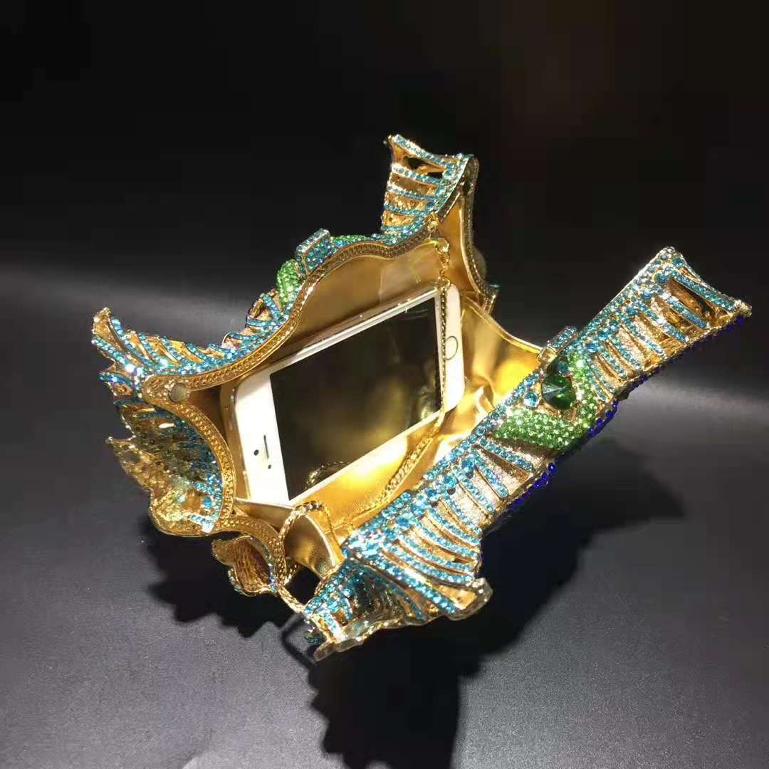 Women blue Clutch Bag Sequined ab Silver Diamond Handbag Bridal Wedding Party Metal Clutches Bags Purse Minaudiere Evening Bag