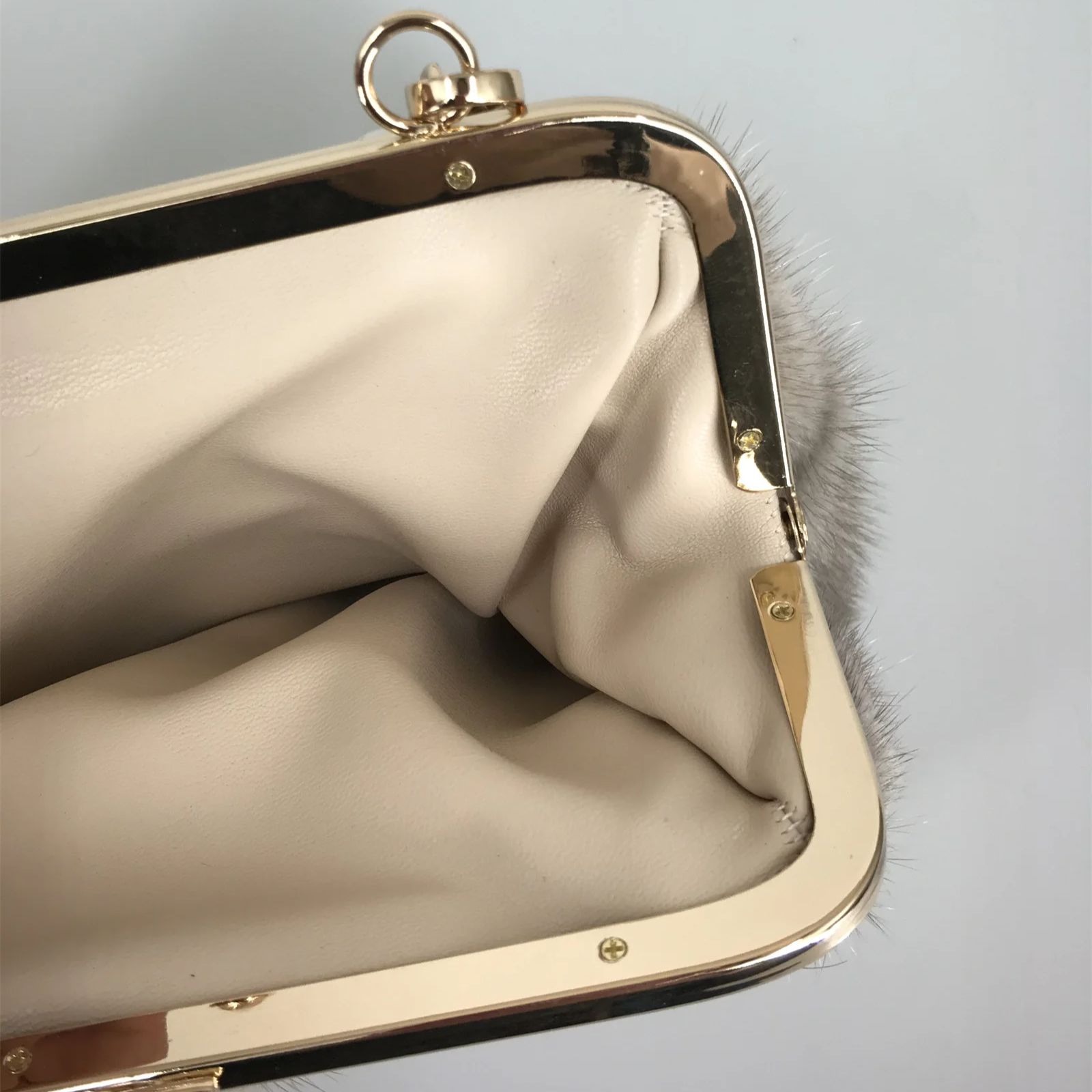 real natural mink fur handbag purse 2024 luxurious beautiful fashion for party Women Bag Buckle shoulder bag Wedding Clutch