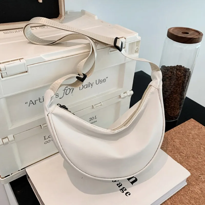 Fashion Shoulder Bag Women Solid Color Nylon Crossbody Bags for Women Casual Satchels Wide Strap Canvas Chest Bag Small Handbag