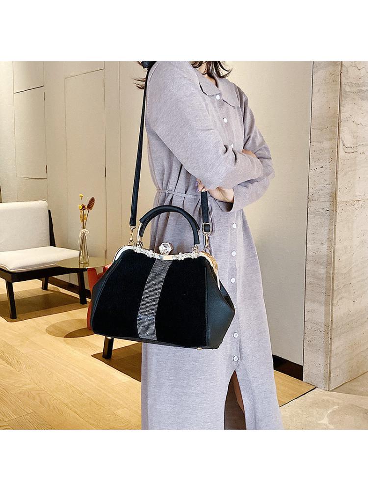 Lady handbags 2023 new set auger fashionable joker imitation horsehair atmosphere one shoulder clip with the bag in bag