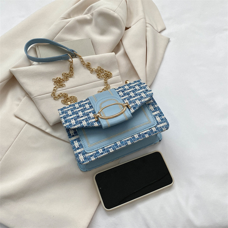 Checkered metal chain single shoulder bag, women's lock buckle, crossbody commuting small square women