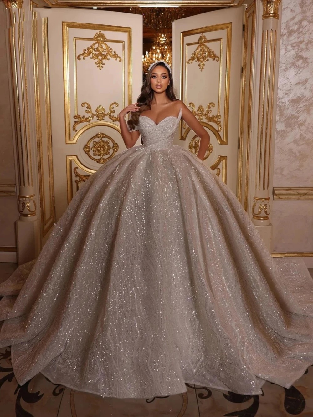 Exquisite Pearls Ball Gown With Veil Sequins Beaded Sweetheart Neck Wedding Dress Customized Lace Sweep Train Bridal Dresses