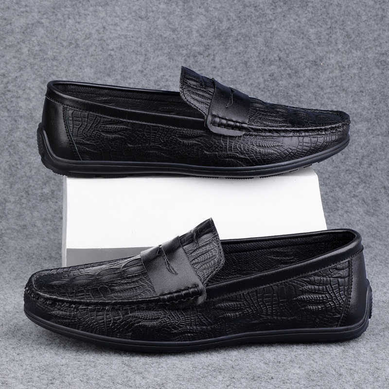 CMM Large Size Mens Bean Shoes Versatile Trend Loafers Mens Business Casual Shoes Fashion Light Soled Lazy Mens Shoes
