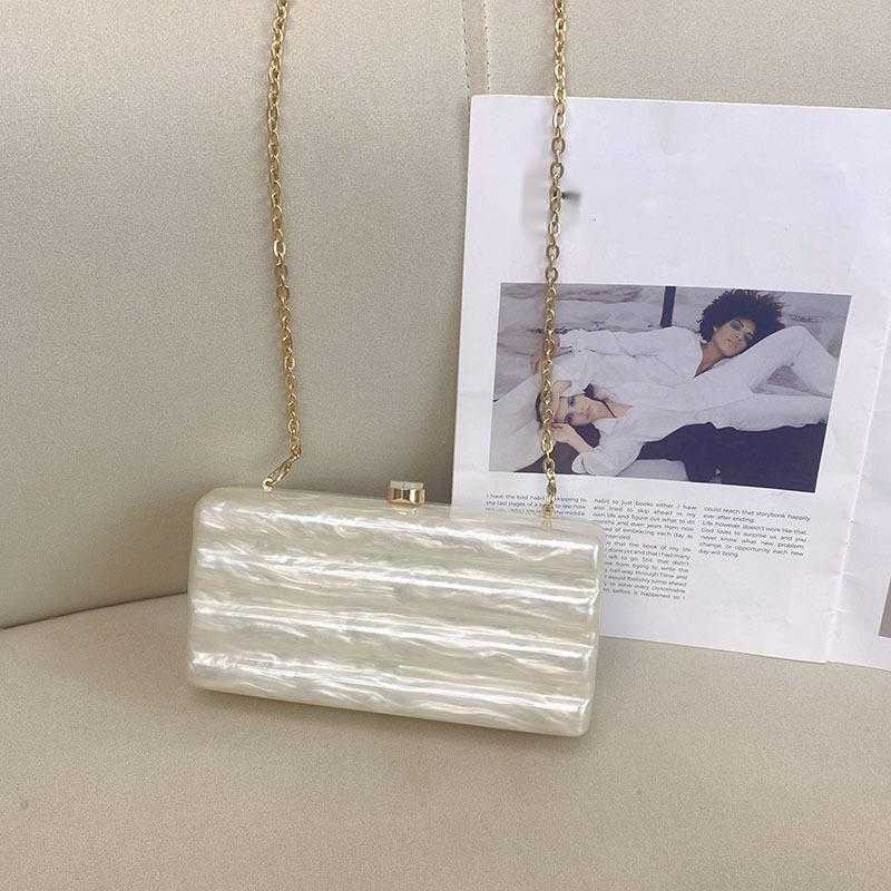 Fashionable And Exquisite Acrylic Wave Patterned Dinner Bag Elegant And Atmospheric Small Square Hand-held Crossbody 241107