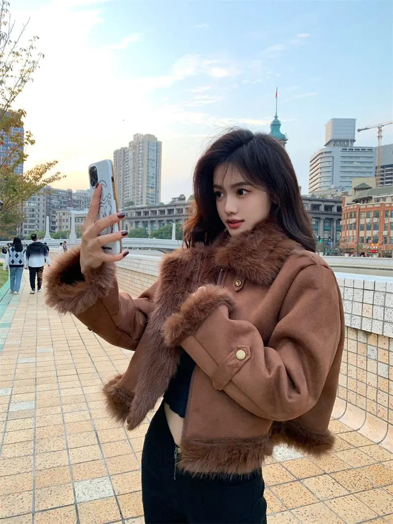 Krean Fashion Brown Fur Thick Motorcycle Coat Womens Winter Dress ly Issued Premium Thick Short Jacket Womens Top 241107