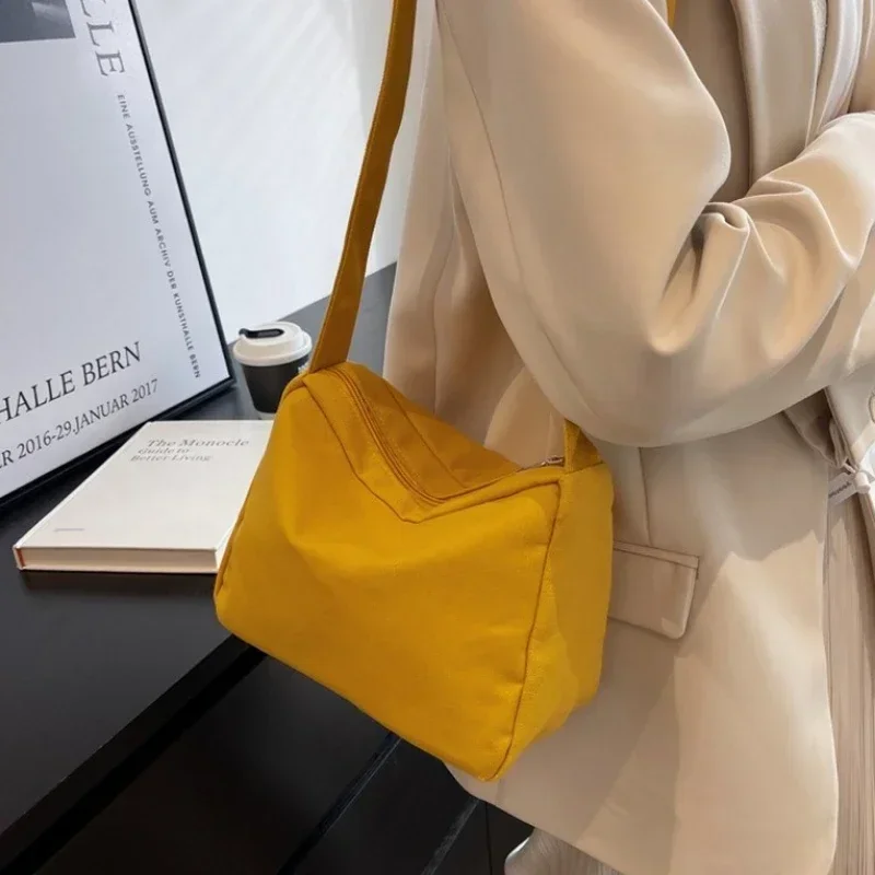 Large-capacity Shoulder Bag 2023 New Women's Fashion Simple Commuter Messenger Tote Bag Black Purses and Handbags