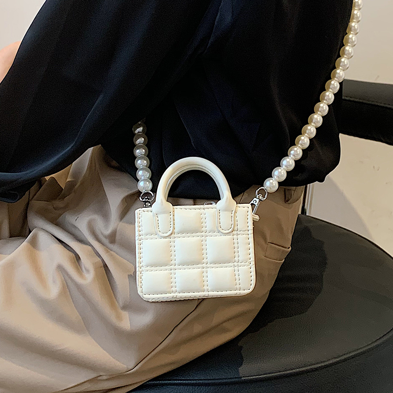 2021 New Women's Mini Square Bag Pearl Crossbody Bag Chain Handbag Fashion Shoulder Messenger Lipstick Bag Casual Women's Bags