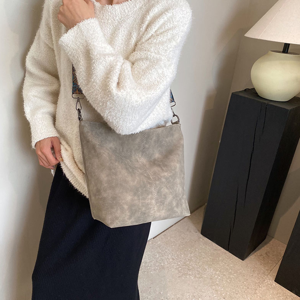 Vintage Solid Color PU Leather Women Fashion Shoulder Sling Bag Simple Wide Strap Bucket Crossbody Bag Retro Style Hobo Bag