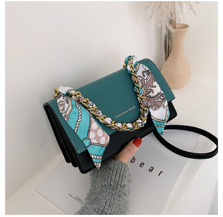 Female bag new 2023 trend spring style shoulder bag wild fashion silk scarf small square bag chain messenger bag