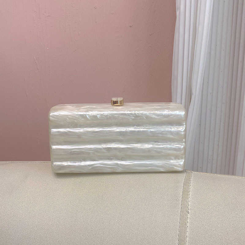 Fashionable And Exquisite Acrylic Wave Patterned Dinner Bag Elegant And Atmospheric Small Square Hand-held Crossbody 241107