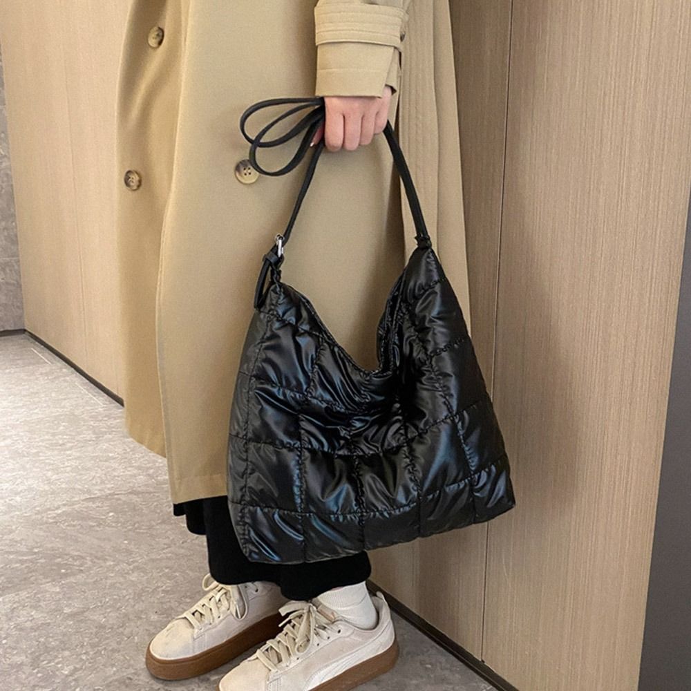 Women Large-capacity Shoulder Bags Casual Underarm Bag Down Cotton Tote Bags Fashion Space Cotton Padded Handbags 2023
