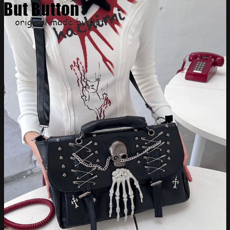 Gothic Lolita JK Harajuku Women Girl Punk One Shoulder Bags Handbag Y2K Rivet Chain Handheld High-end Skull Crossbody Bags Tote