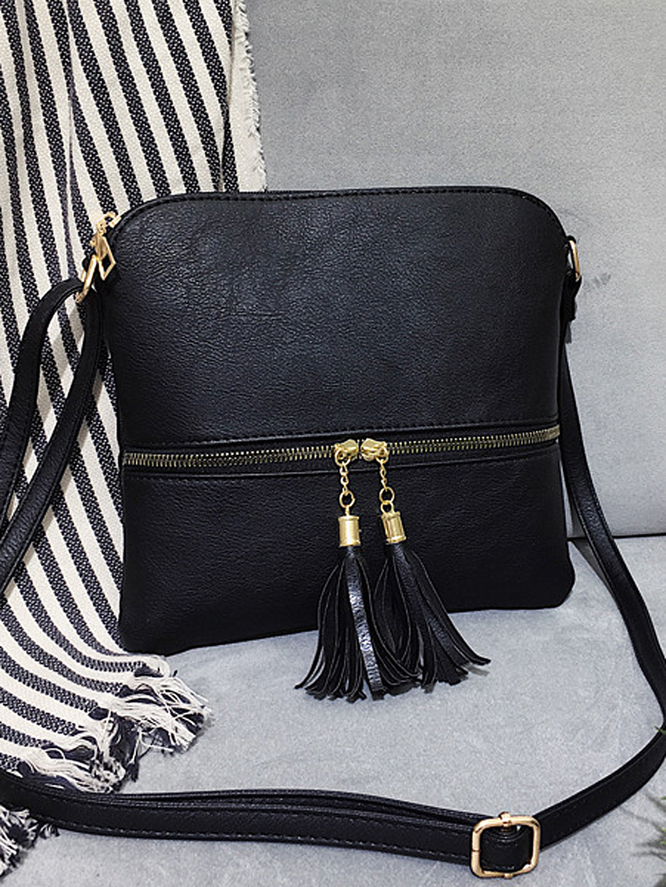 Fashionable retro large capacity women's shoulder bag, high-quality solid color PU leather crossbody bag, soft leather handbag