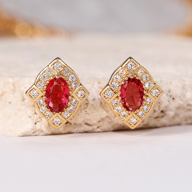 Choucong Brand Stud Earrings Luxury Jewelry 925 Sterling Silver Oval Cut Red Garnet CZ Diamond Gemstones Party Court Vintage Woemen Earring For Lover 
