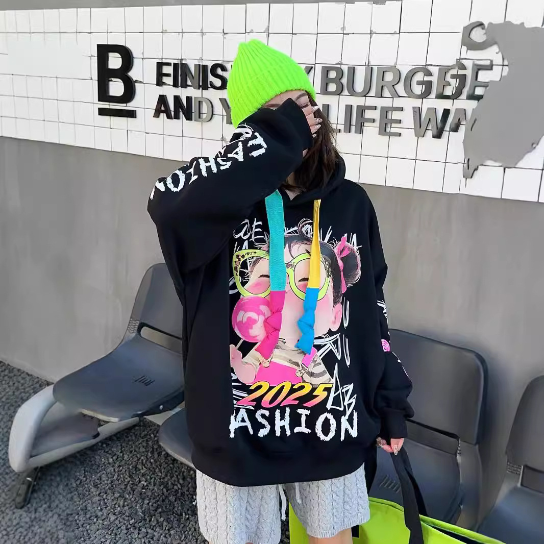 New Fashion Trendy American Heavy Industry Graffiti Large Velvet Thickened Women's Medium to Long Loose Hoodie Designer Fashion T-shirt