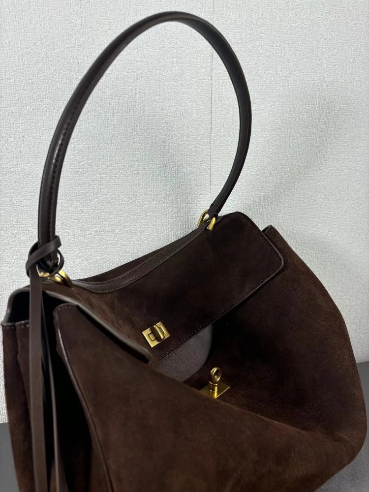 Women Suede Leather Bag Shoulder Handbag And Purses Designer Bags Chic Fashion Lady Trend Satchel New Sleek design Simple and classic BagVoyage