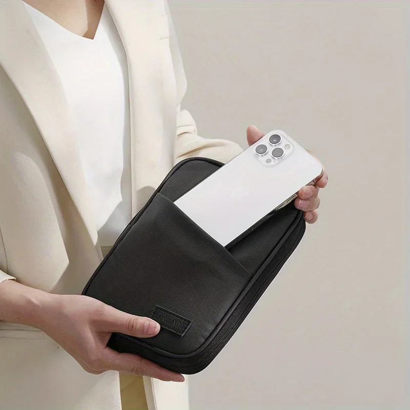 Anti-theft Brush Waterproof Portable Travel Passport Bag ID Bag High-grade PU Material Waterproof Passport Travel Organizer 2024