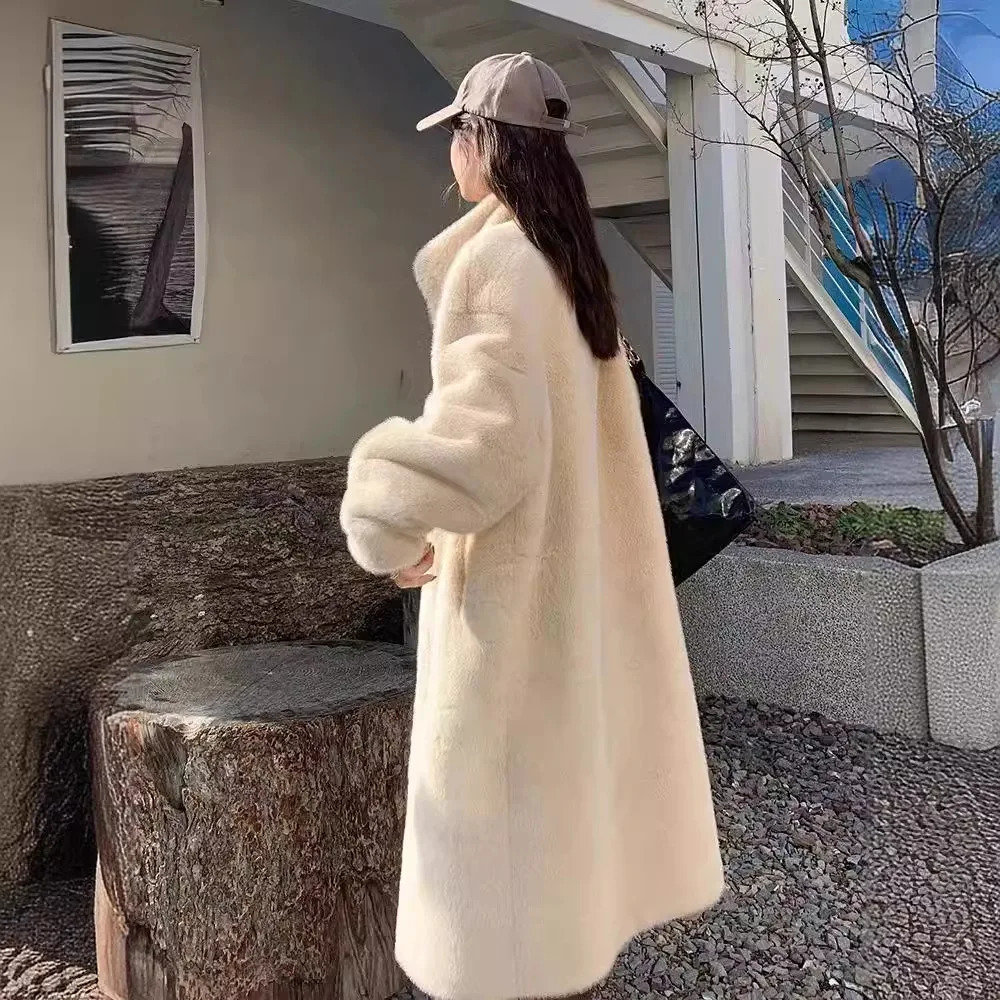 Stand collar faux mink coat womens winter plush jacket elegant fluffy jacket high-quality thick fur coat item 241107