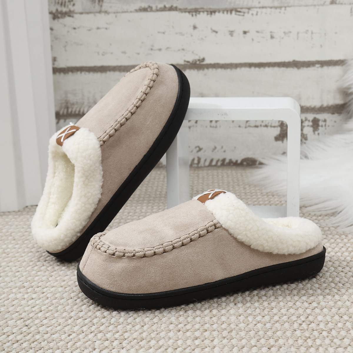 Men's and Women's Home Velvet Thick Cotton Slippers.