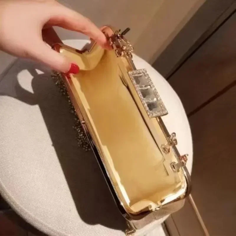 New Fashionable Women's Party Banquet Handbag Evening Dress Fashion Wedding Banquet Bag Premium Glitter Diamond Handbag
