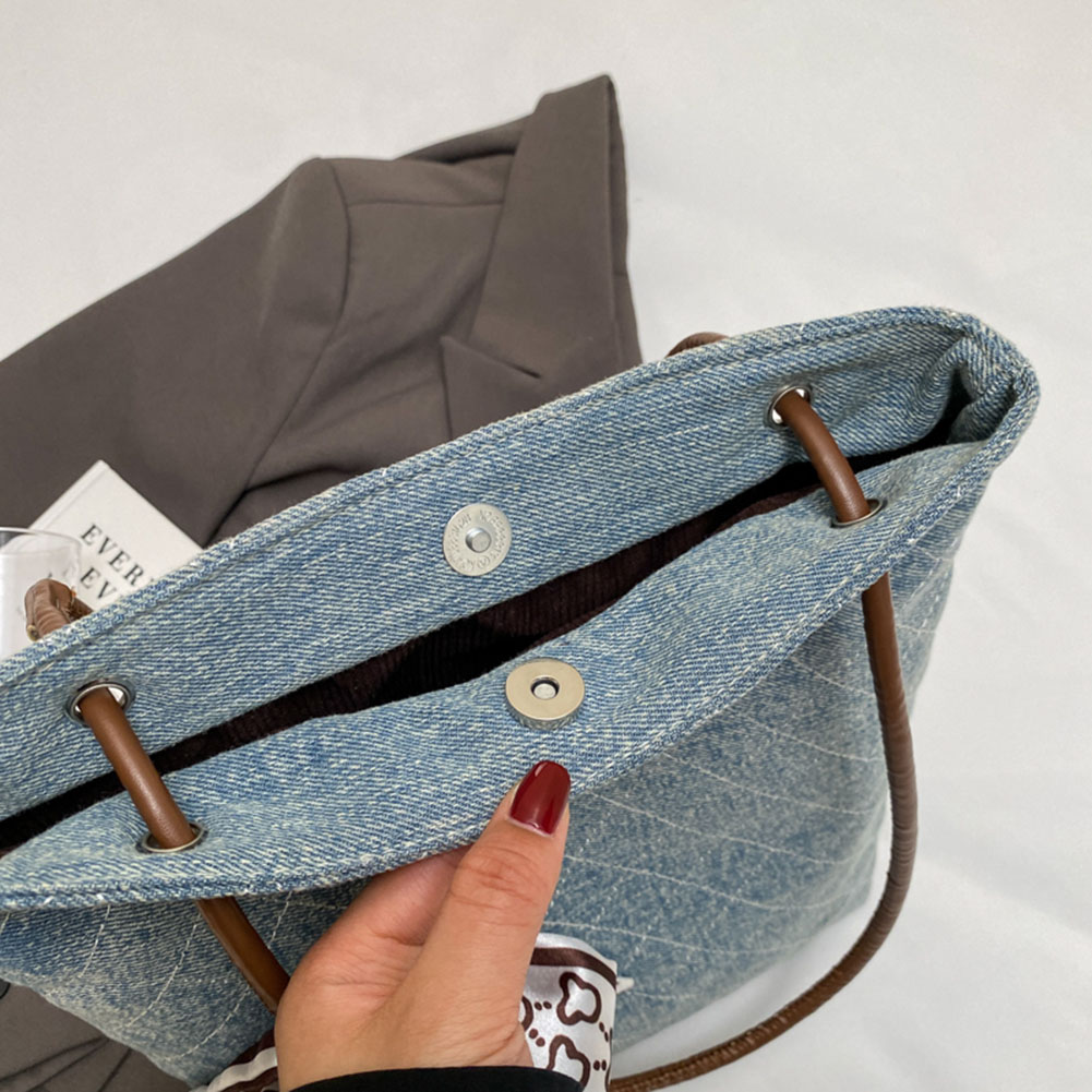 Women Denim Tote Bag Shopping Work Bag Hasp Closure Underarm Bags Large Capacity Chic Hobo Bag with Ribbon for Party Vacation