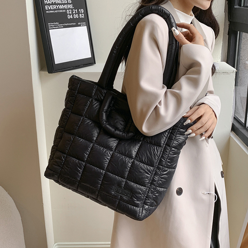 Luxury Women Shoulder Bag Quilted Space Cotton Crossbody Bag Versatile Padded Messenger Bag Winter Large Capacity HandBag