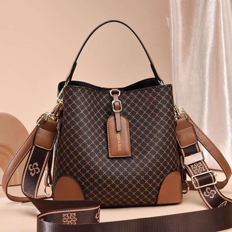 Hot selg new exquisite women's bagpu plaid bucket large capacity single shoulder New crossbody bag ladiesbags