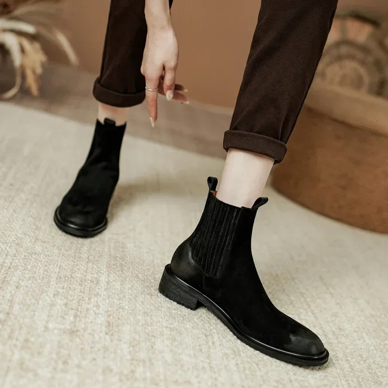 2024 New Autumn Brown Genuine Women Winter Retro Ankle Boots Leather Ladies Shoes
