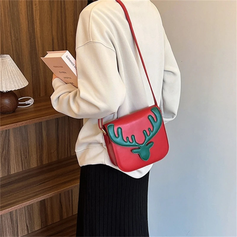 Fashionable Christmas reindeer pattern shoulder bag for women small PU bag cross shaped mobile phone bag for girls casual full matching messenger hand