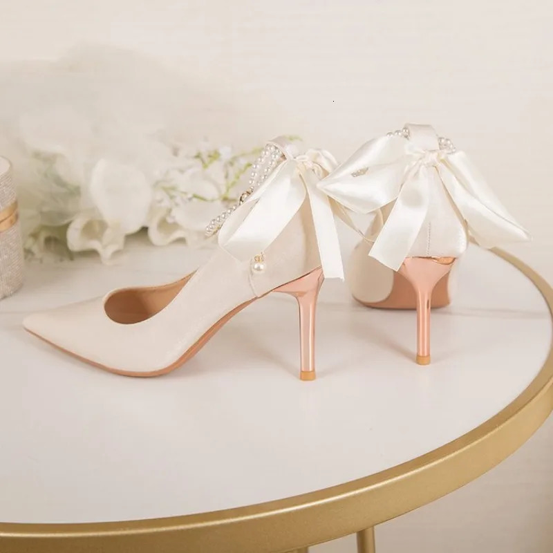 2024 Size 34-40 Stiletto Heel Point Toe Pearls Buckle Belt 9cm High Heel Ladies Bow Satin Fabric White Wedding Shoes Women Pumps 241106