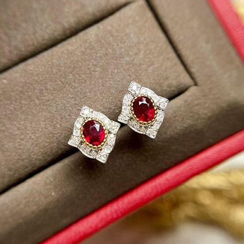 Choucong Brand Stud Earrings Luxury Jewelry 925 Sterling Silver Oval Cut Red Garnet CZ Diamond Gemstones Party Court Vintage Woemen Earring For Lover 
