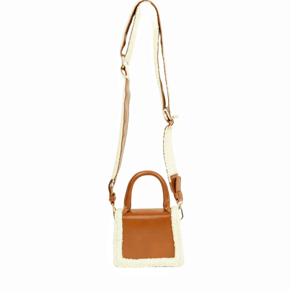 Autumn Niche Design Versatile PU Plush Crossbody Bag.
