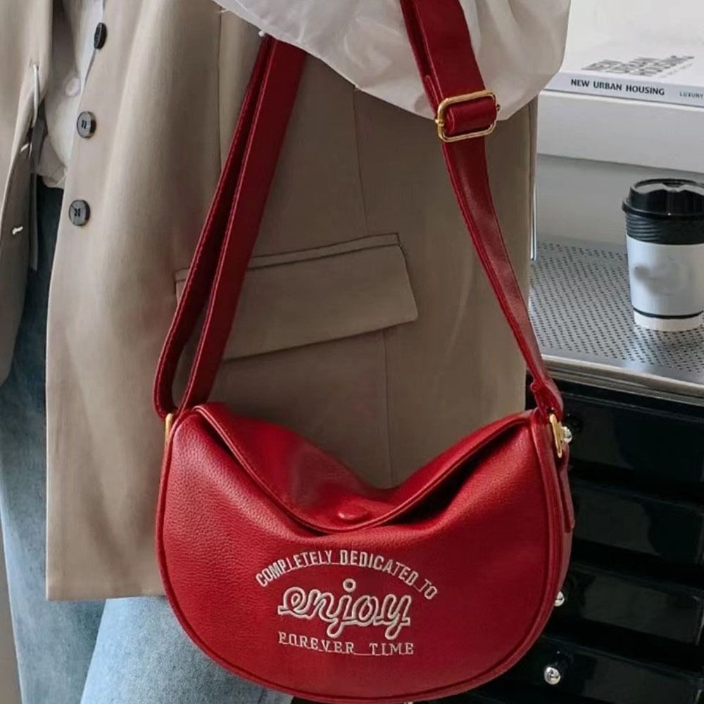 Original Design Fashion Bag Women's Autumn And Winter New Popular Online Red Shoulder Bag Advanced Feel Versatile Crossbody Bag