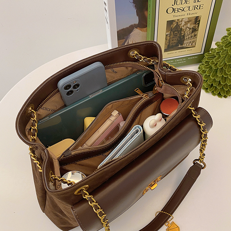 Large Capacity Bag Women S Summer Versatile New Shoulder Bag High Quality Popular Classic Commuting Tote Bag for Ladies