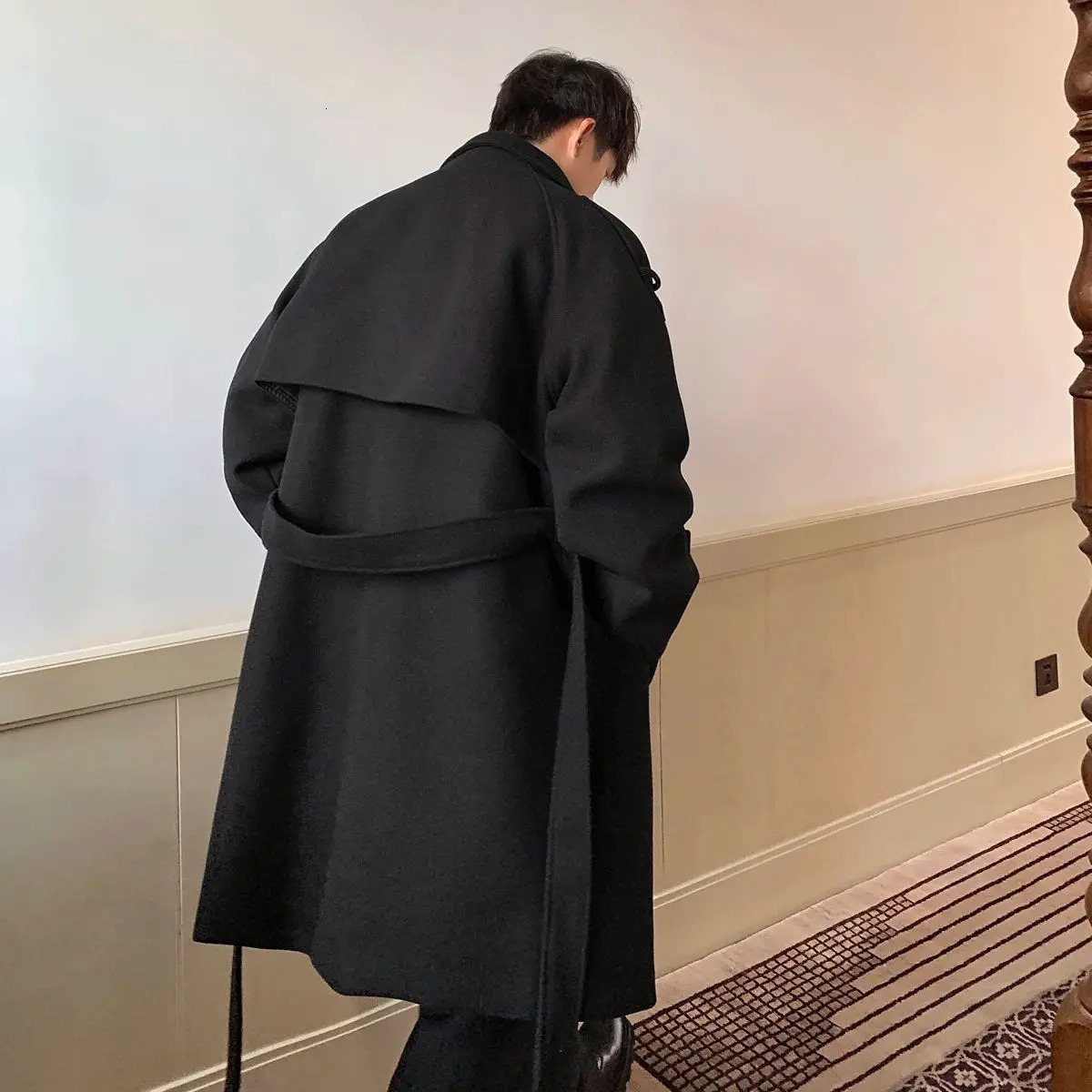 Fashionable trench coat mens winter blended American mid length coat high-end handsome solid color long sleeved wool coat 241107