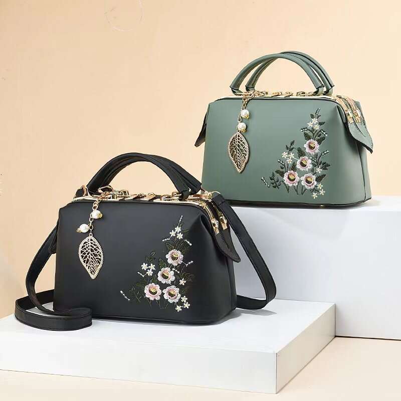 New high-capacity handbag Chinese style flower single shoulder bag, dignified and elegant quality women's bag bags