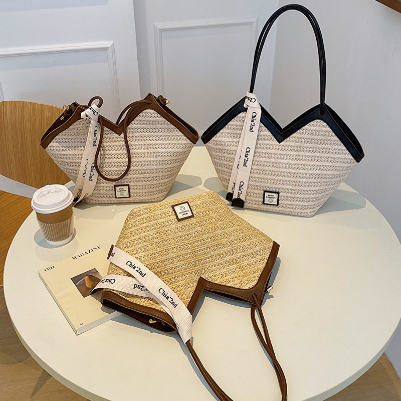 Large Capacity Straw Handbag Women's 2024 Summer New Shoulder Hand Carry Commuter Bag Underarm Tote Bag