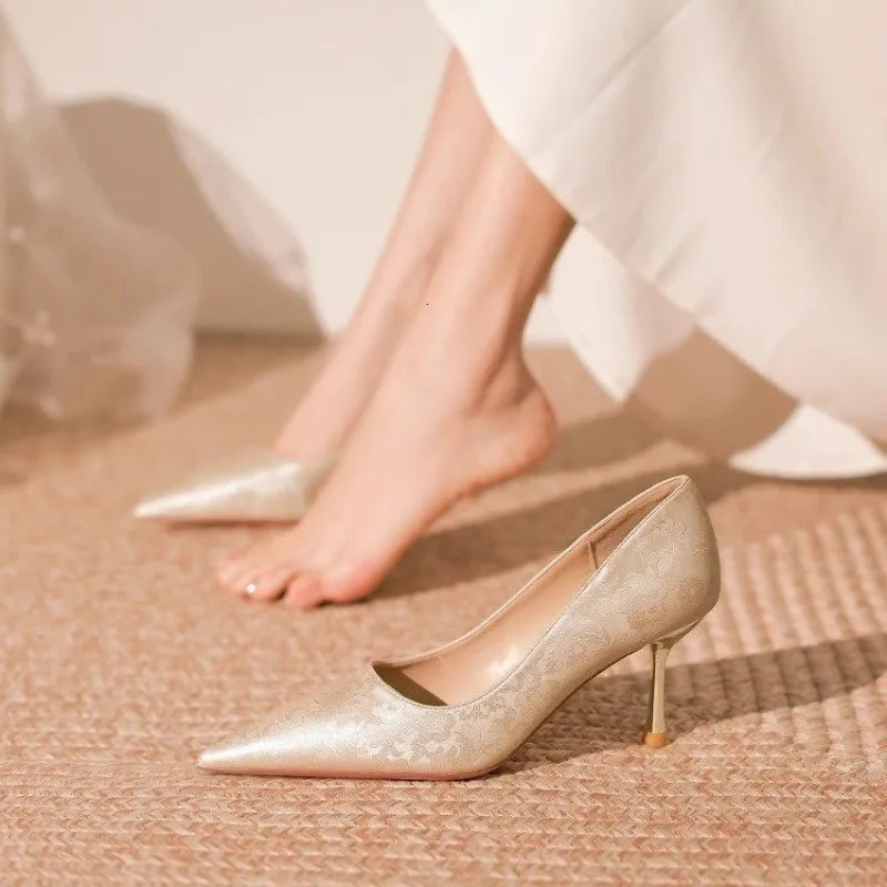 Womens Fashion Single Shoes Autumn Pointy Toe Shallow Mouth A Slip-on Temperament High Heels Mary Jane Shoes Pumps 241106