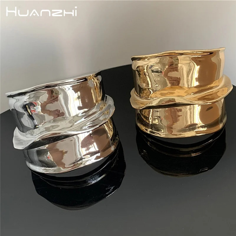 HUANZHI Retro Irregular Skin Shaped Open Bracelet Suitable for Women and Girls Multi Layer Metal Exposed Punk Couple Jewelry 20 241107