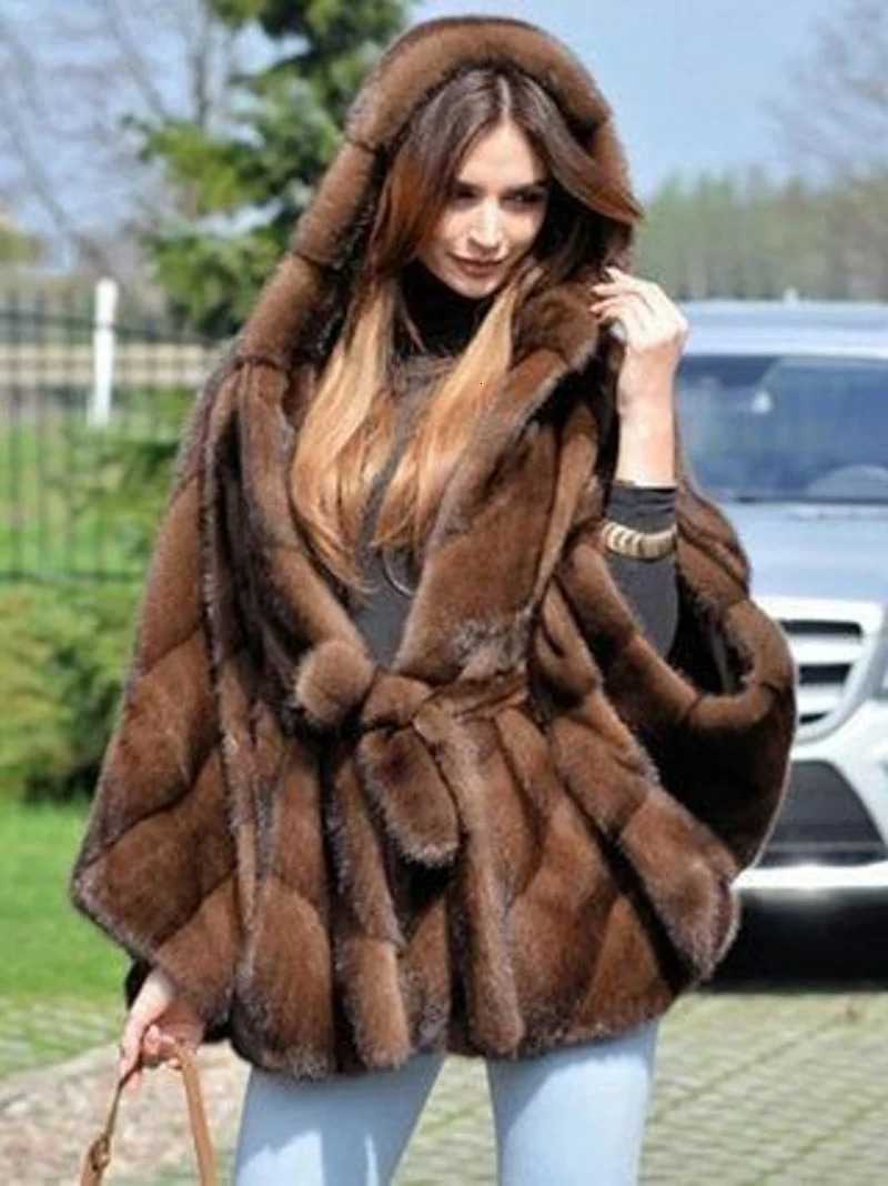selling high-quality faux fur coat warm and comfortable hooded short faux mink fur coat 241107