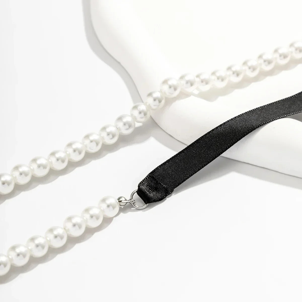 Salicon Korean Romantic Pearl Bead Necklace Fashion Black Velvet Adjustable Bow Necklace Banquet Wedding Jewelry 241107