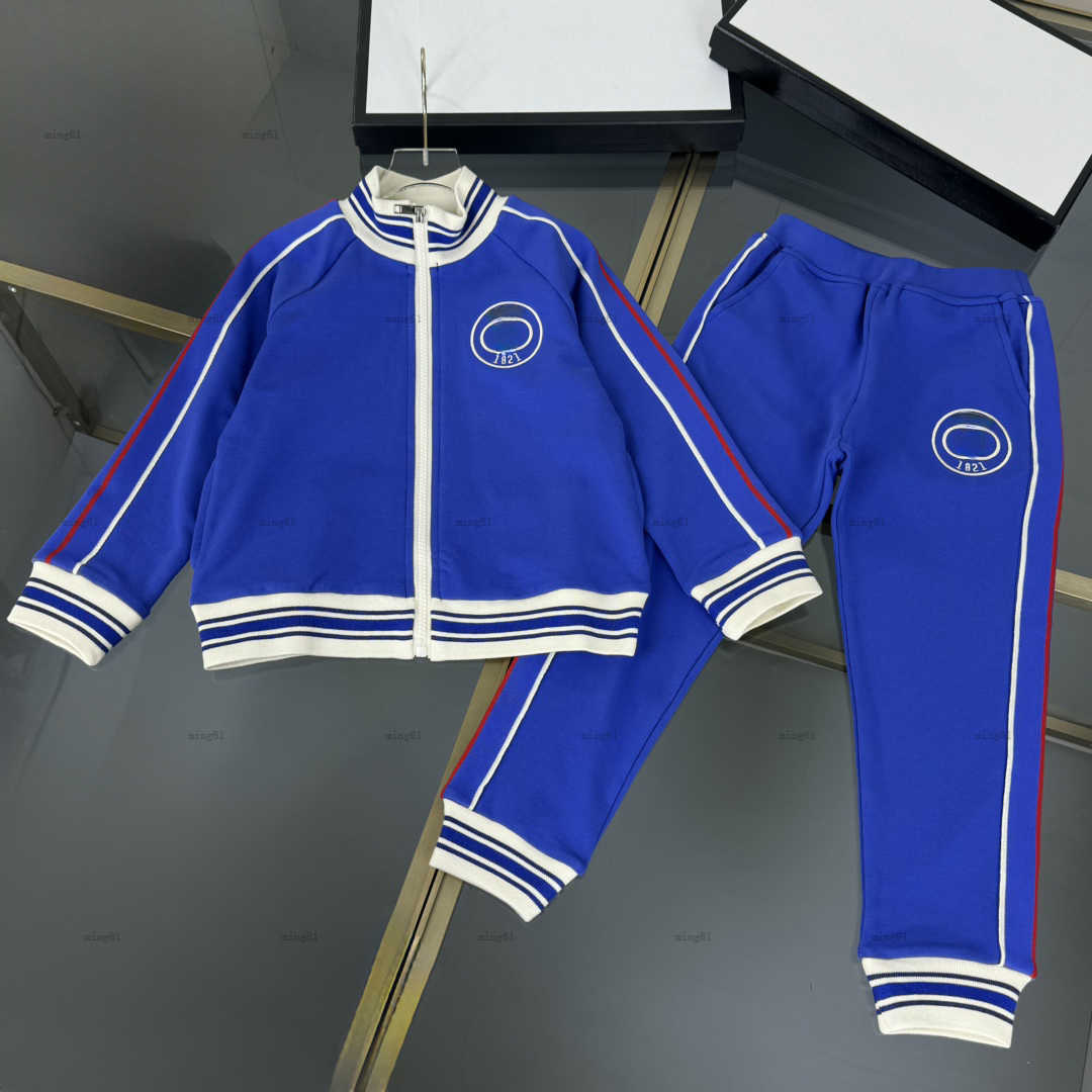 Brand Tracksuits baby Coat Autumn casual suit Kids designer Clothes stand collar jacket and elastic waistband pants