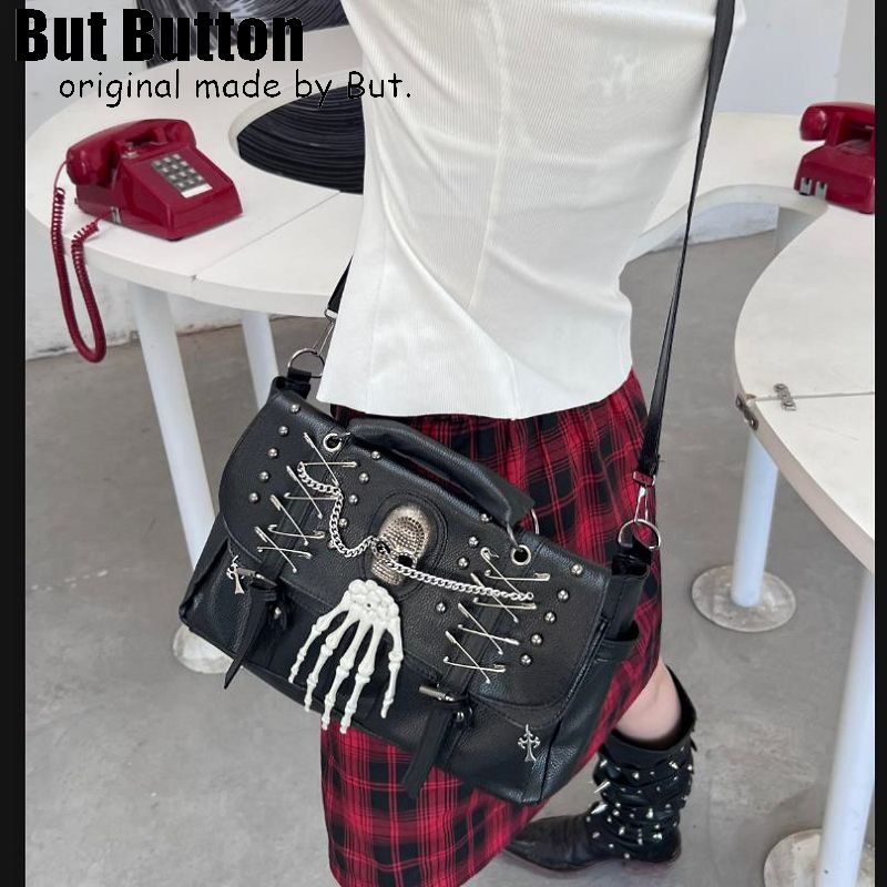 Gothic Lolita JK Harajuku Women Girl Punk One Shoulder Bags Handbag Y2K Rivet Chain Handheld High-end Skull Crossbody Bags Tote