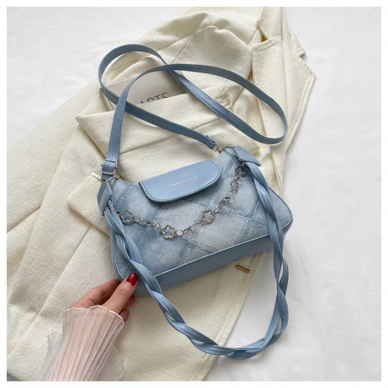 New Simple Crossbody Bag Trendy Ladies Handbag Niche Korean Underarm Shoulder Bag PU Material With Chain Decoration