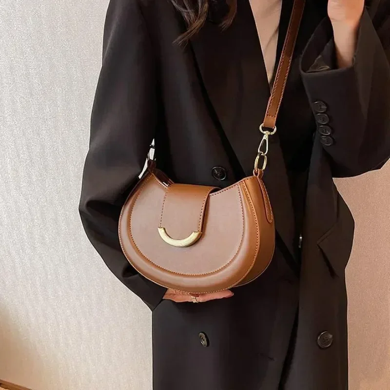 Armpit Shoulder Side Bags for Women 2024 Designer Trend Leather Small Underarm Crossbody Handbags and Purses Bags for Women