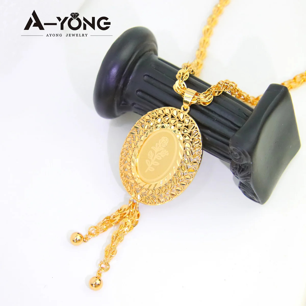 Saudi Islamic Gold Color Necklace 21k Gold Plated Fashion Oval Square Flower Pendant Nigeria Women Wedding Party Jewelry 241106