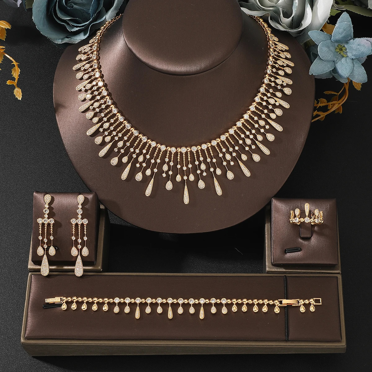 Womens Fashion Waterdrop Cube Zircon Tassel Bridal Necklace Bracelet Ring Earring Set Womens Boutique Wedding Anniversary Jewelry 241106