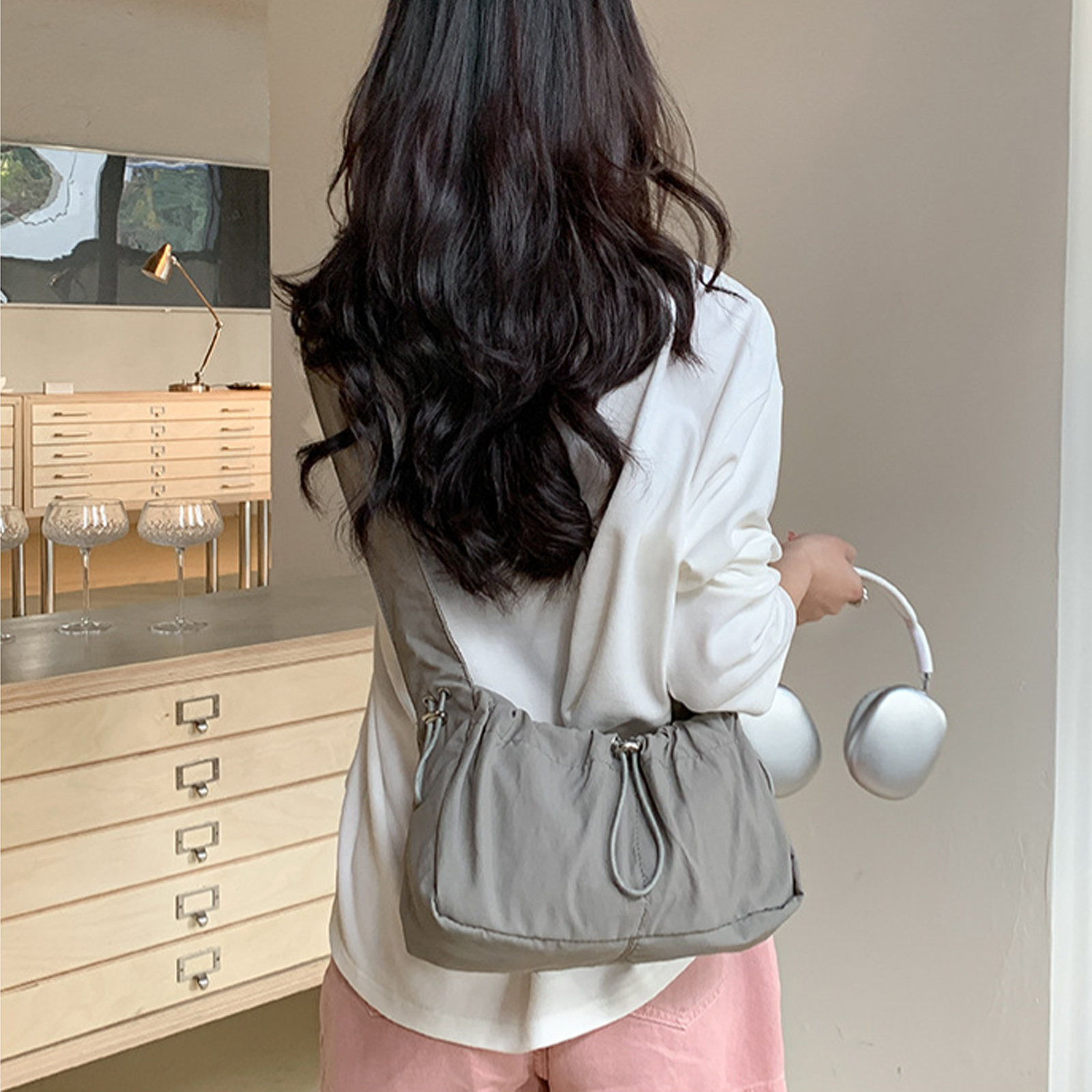 Vintage Wrinkled Shoulder Bag for Women Simple Versatile Commuting Fashion Brand Designer High Quality Drawstring Underarm Bag