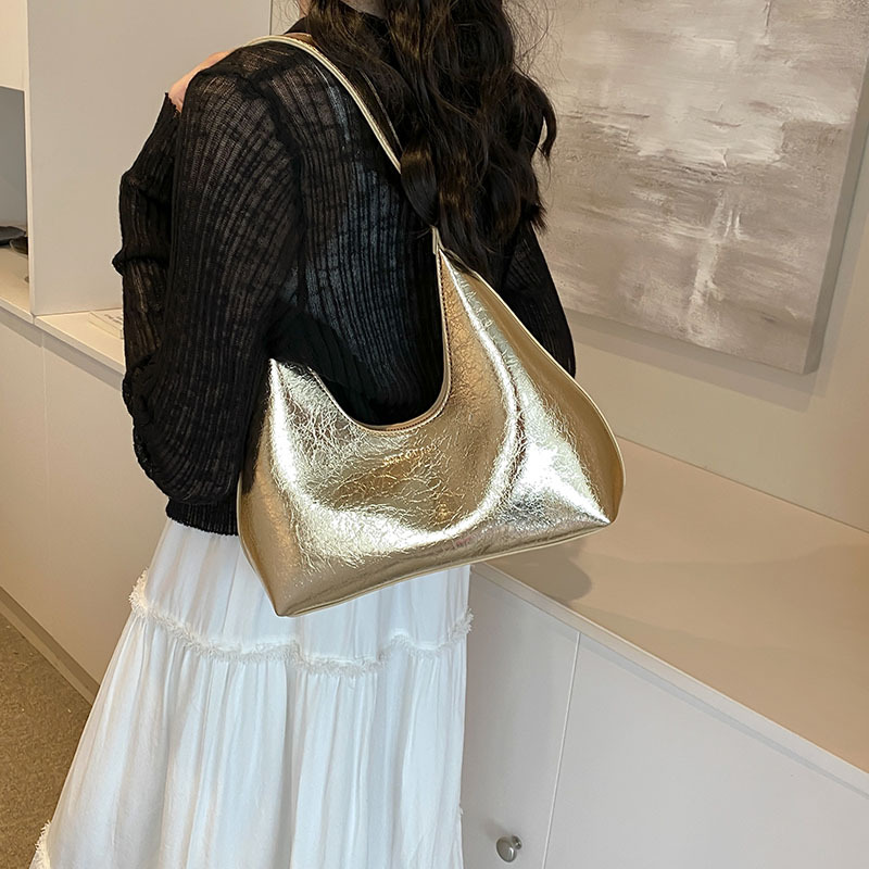 Trendy Designer Solid Shoulder Bags for Women Handbags and Purses 2024 New Fashion Patent Leather Underarm Ladies Tote Bags